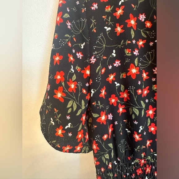 Cleo Petites Women Size XL Floral Midi Dress Black Red White Ruched Waist V Neck - Picture 3 of 6